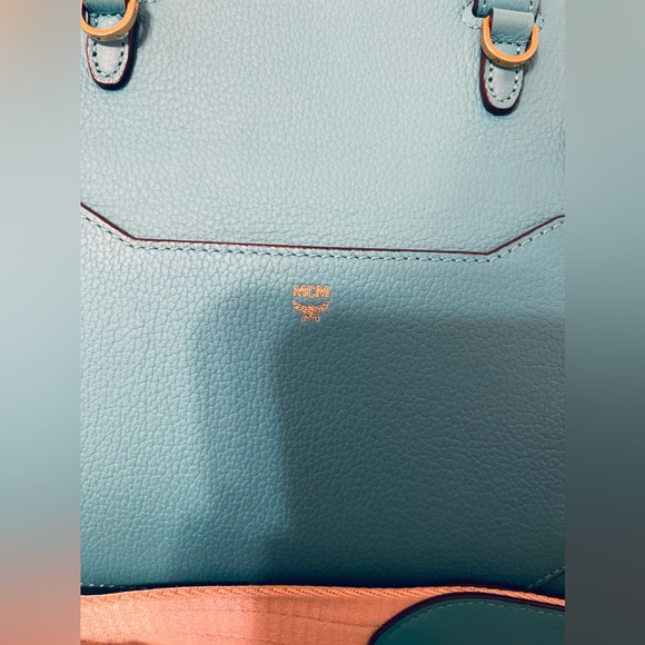 Limited edition style and color MCM bag - Picture 6 of 10